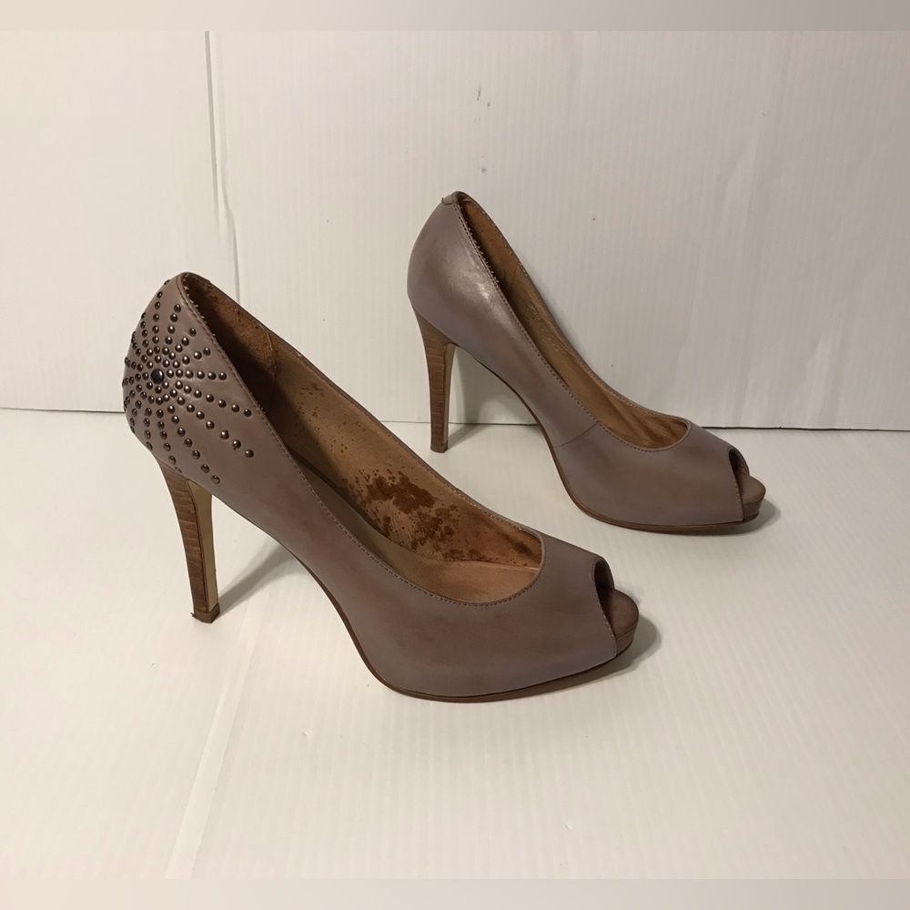 Saks Fifth Avenue heel pumps peep toe embellished studs fits size 8 1/2